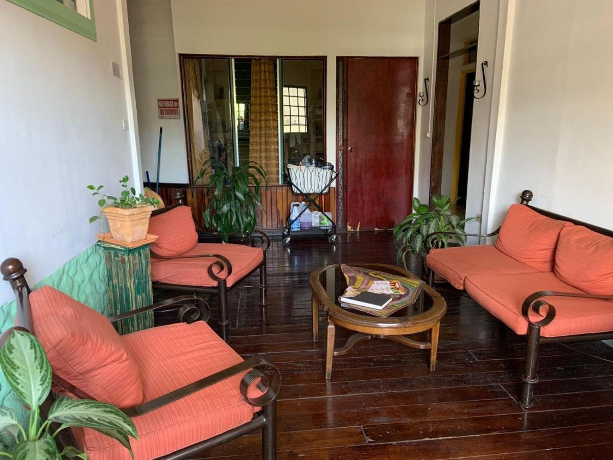 Hostel Shakti San José Esterno foto