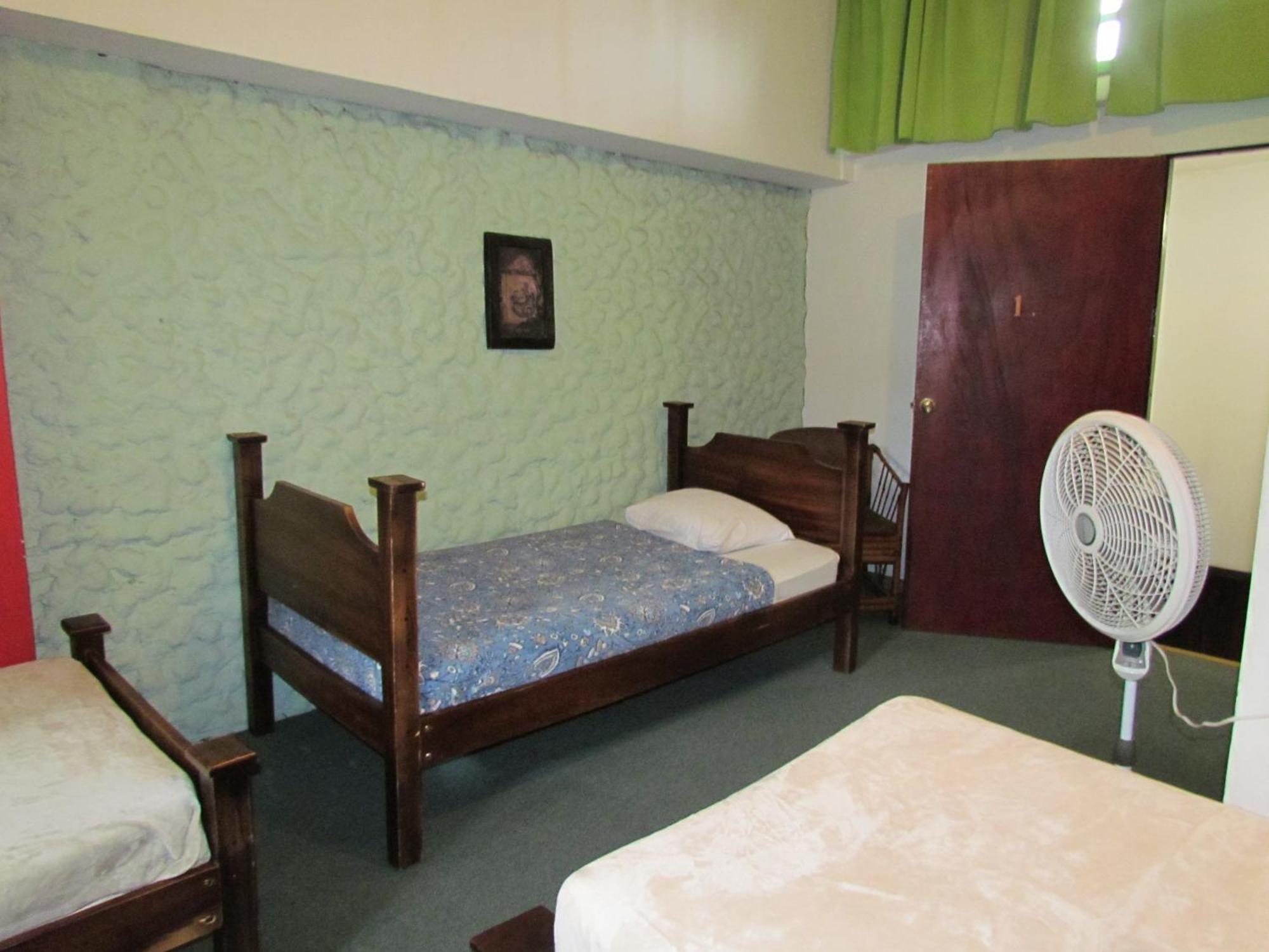 Hostel Shakti San José Esterno foto